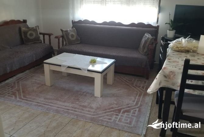Shtepi me qera Apartament ne Tirane, 1+1, Mobilimi E mobiluar, Pagesa 38,000  Leke.