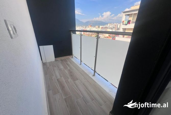 Shtepi me qera Apartament ne Tirane, 1+1, Mobilimi E mobiluar, Pagesa 550  Euro.
