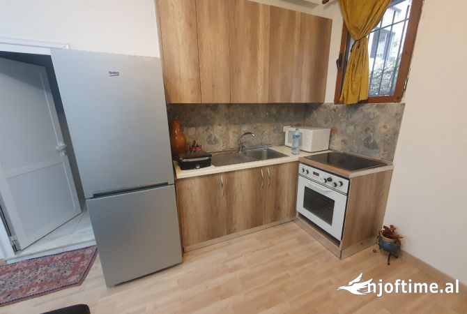 Jepet Me Qera Apartament 1+1+1 Post Parkimi 