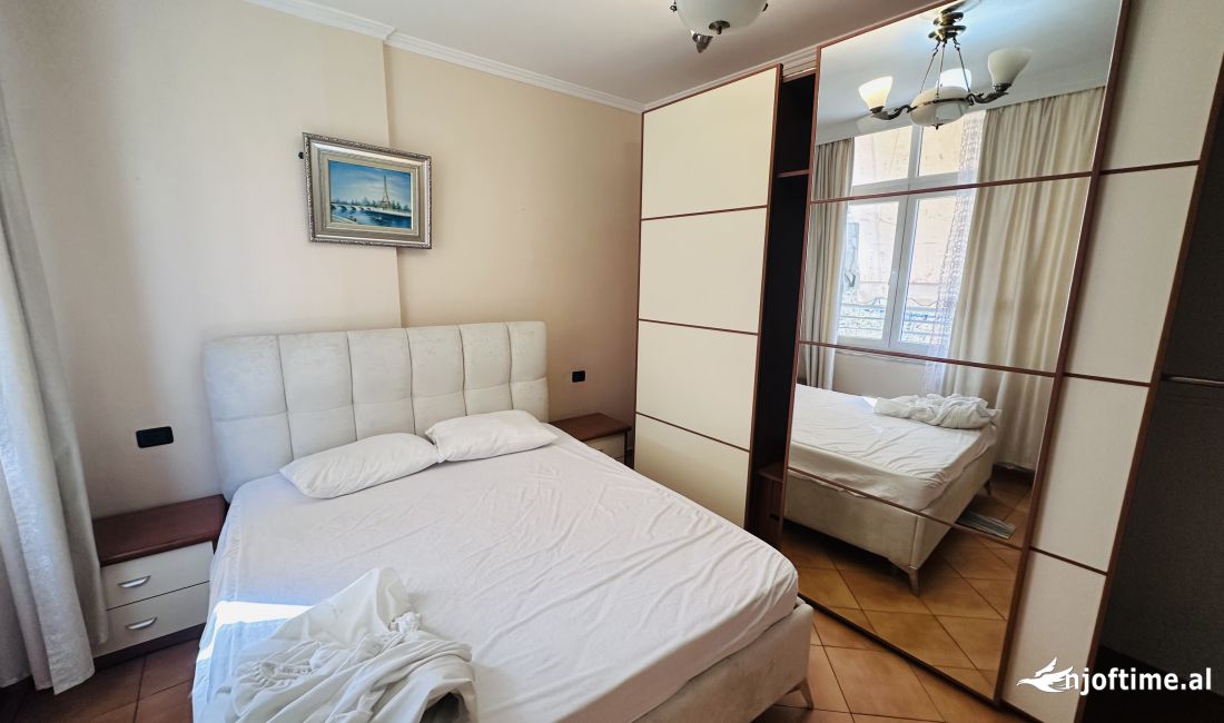 Shtepi me qera Apartament ne Tirane, 2+1, Mobilimi E mobiluar, Pagesa 530  Euro.