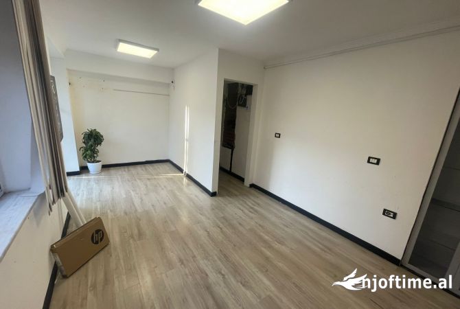 Jepet Me Qera Ambient Biznesi