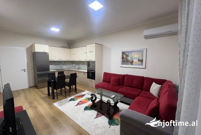 Jepet Me Qera Apartament 2+1+1 Ballkon