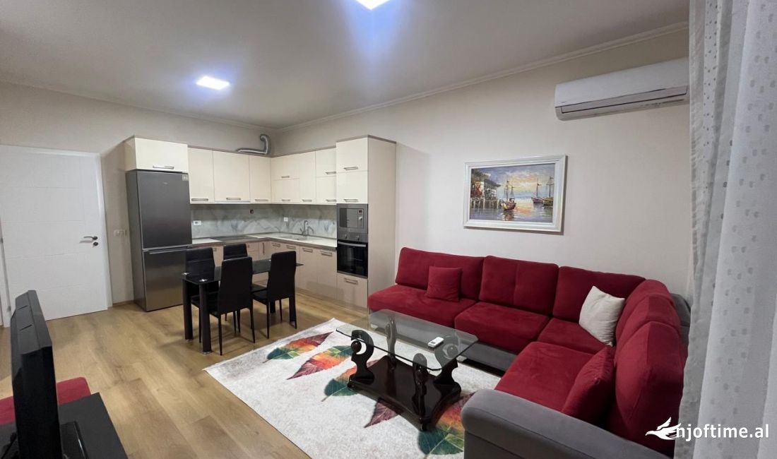 Shtepi me qera Apartament ne Tirane, 2+1, Mobilimi E mobiluar, Pagesa 600  Euro.