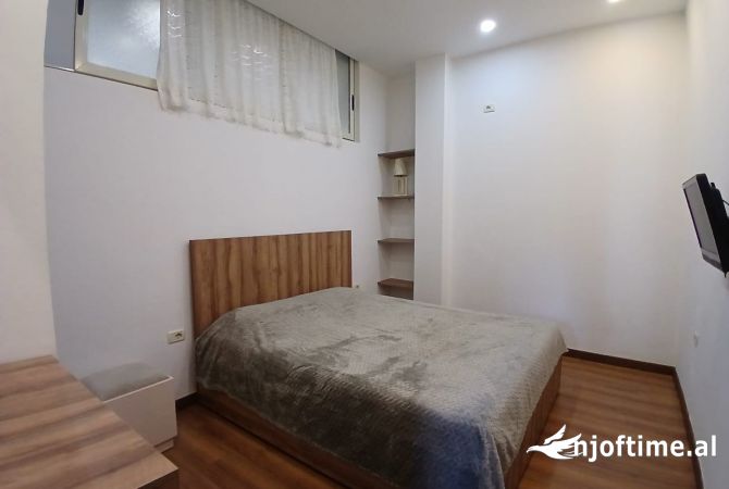 Shtepi me qera Apartament ne Tirane, 1+1, Mobilimi E mobiluar, Pagesa 600  Euro.