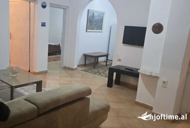 Shtepi me qera Apartament ne Tirane, 2+1, Mobilimi E mobiluar, Pagesa 35,000  Leke.
