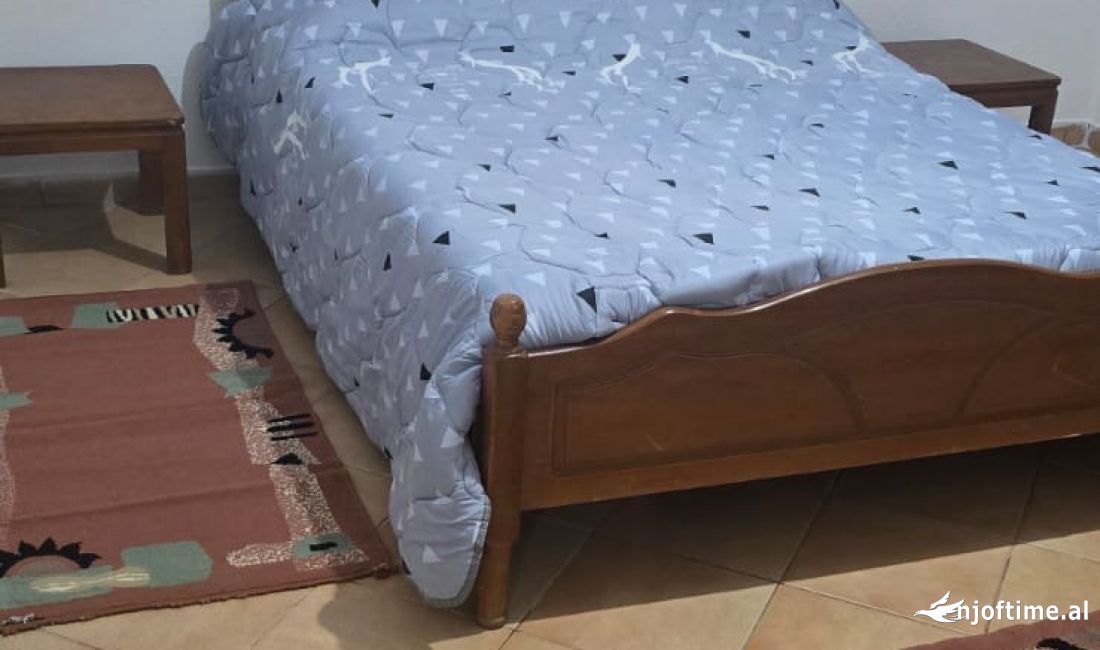 Shtepi me qera Apartament ne Tirane, 2+1, Mobilimi E mobiluar, Pagesa 35,000  Leke.
