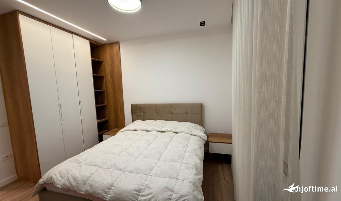 Shtepi me qera Apartament ne Tirane, 1+1, Mobilimi E mobiluar, Pagesa 650  Euro.