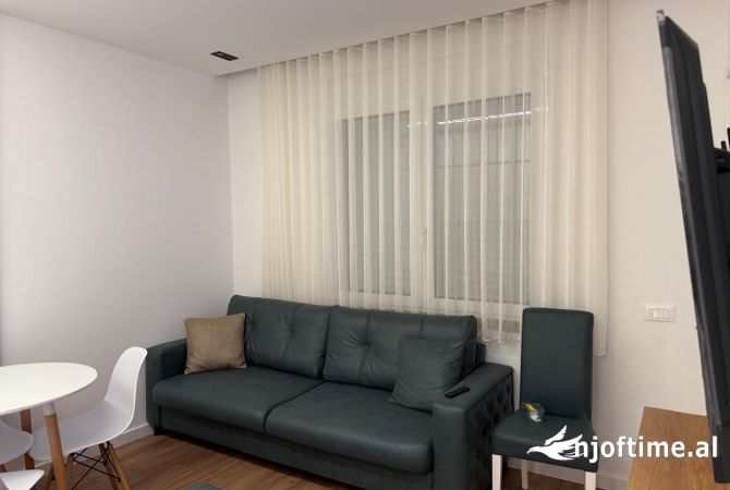 Shtepi me qera Apartament ne Tirane, 1+1, Mobilimi E mobiluar, Pagesa 650  Euro.
