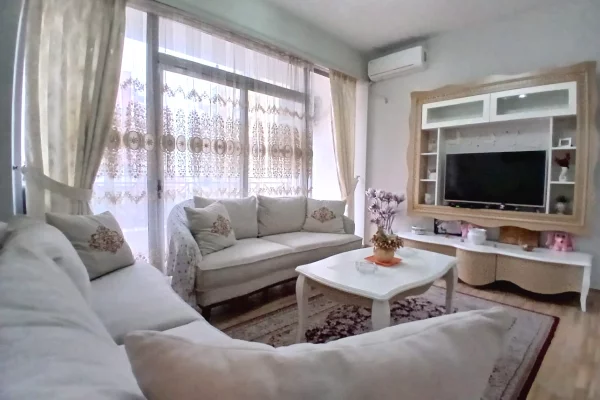 Shtepi me qera Apartament ne Tirane, 2+1, Mobilimi E mobiluar, Pagesa 58,000  Leke.