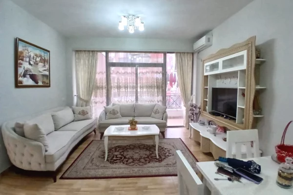 Shtepi me qera Apartament ne Tirane, 2+1, Mobilimi E mobiluar, Pagesa 58,000  Leke.