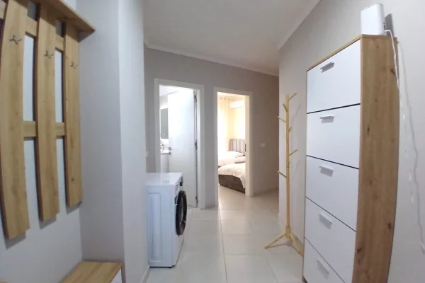 Shtepi me qera Apartament ne Tirane, 2+1, Mobilimi E mobiluar, Pagesa 75,000  Leke.