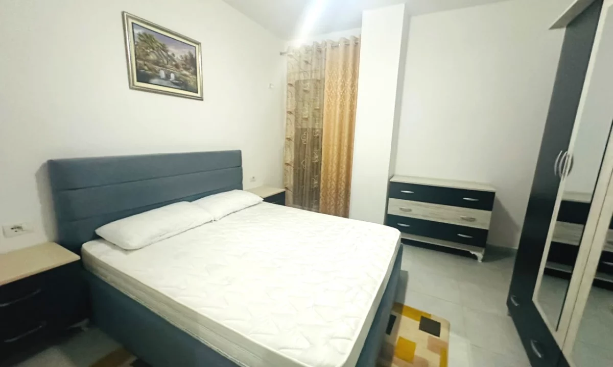 Shtepi me qera Apartament ne Tirane, 2+1, Mobilimi E mobiluar, Pagesa 55,000  Leke.