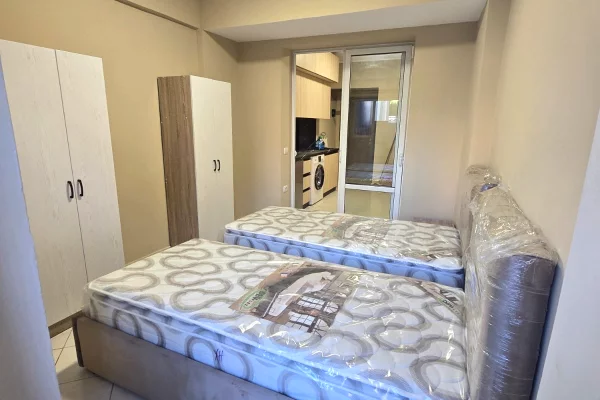 Shtepi me qera Garsoniere ne Tirane - 48,000 Leke
