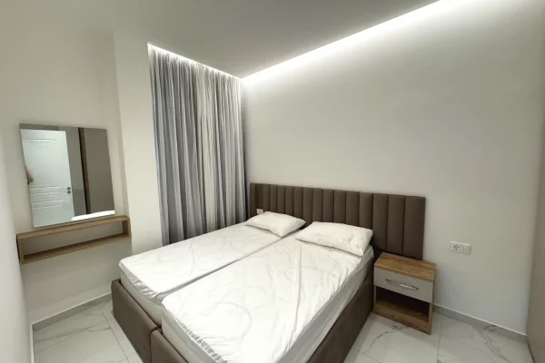 Shtepi me qera Apartament ne Tirane, 1+1, Mobilimi E mobiluar, Pagesa 45,000  Leke.