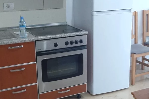 Shtepi me qera Apartament ne Tirane, 2+1, Mobilimi E mobiluar, Pagesa 45,000  Leke.