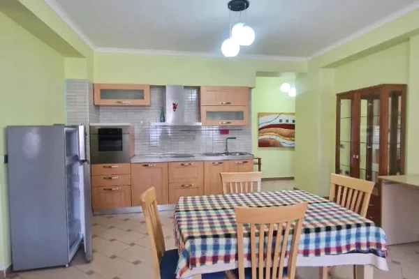 Shtepi me qera Apartament ne Tirane, 1+1, Mobilimi E mobiluar, Pagesa 65,000  Leke.