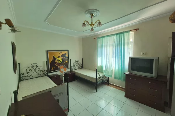 Shtepi me qera Apartament ne Tirane, 1+1, Mobilimi E mobiluar, Pagesa 45,000  Leke.