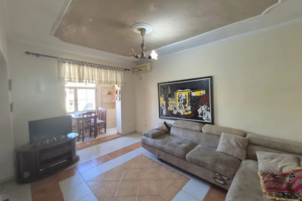 Shtepi me qera Apartament ne Tirane, 1+1, Mobilimi E mobiluar, Pagesa 45,000  Leke.