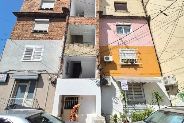Shtepi me qera Apartament ne Tirane, 1+1, Mobilimi E mobiluar, Pagesa 45,000  Leke.