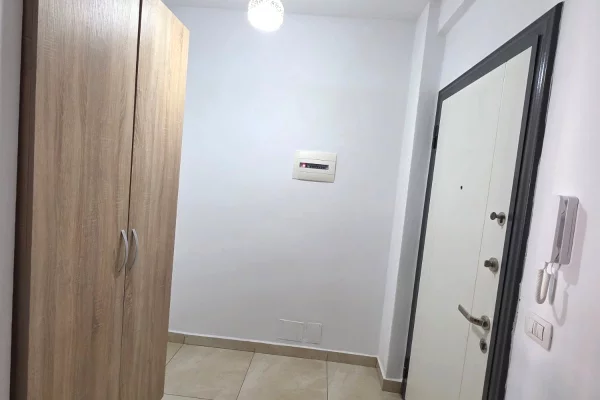 Shtepi me qera Apartament ne Tirane, 2+1, Mobilimi E mobiluar, Pagesa 45,000  Leke.