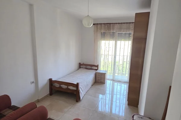 Shtepi me qera Apartament ne Tirane, 2+1, Mobilimi E mobiluar, Pagesa 45,000  Leke.
