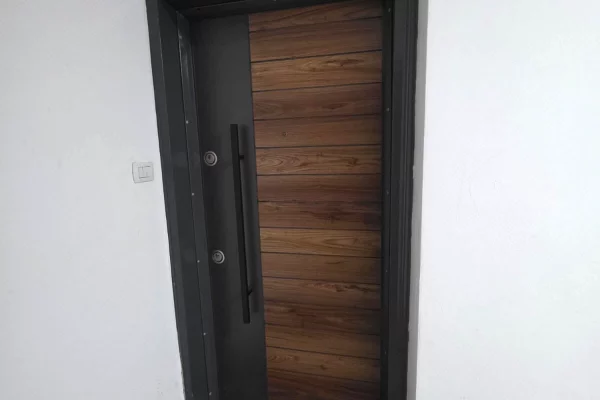 Shtepi me qera Apartament ne Tirane, 2+1, Mobilimi E mobiluar, Pagesa 45,000  Leke.