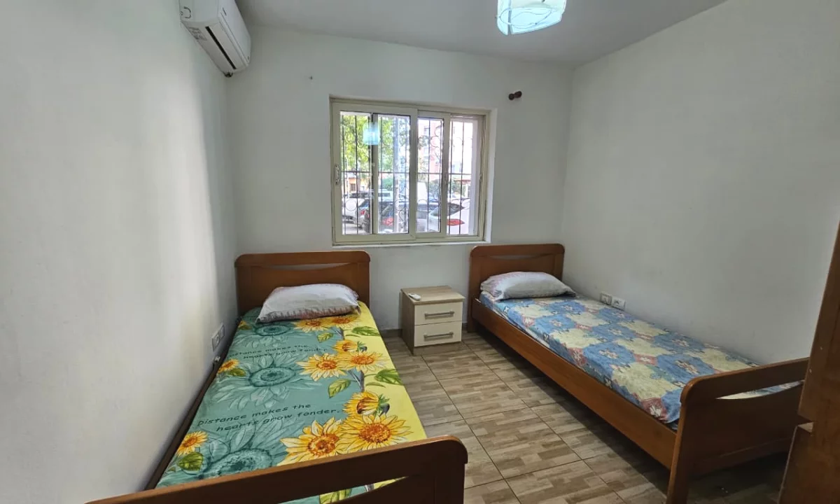 Shtepi me qera Apartament ne Tirane, 2+1, Mobilimi E mobiluar, Pagesa 45,000  Leke.