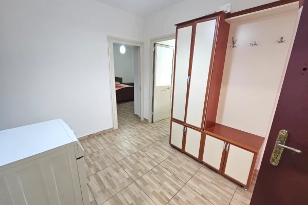 Shtepi me qera Apartament ne Tirane, 2+1, Mobilimi E mobiluar, Pagesa 45,000  Leke.