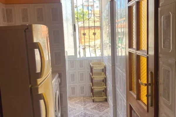 Shtepi me qera Shtepi Private ne Tirane, 2+1, Mobilimi E mobiluar, Pagesa 45,000  Leke.