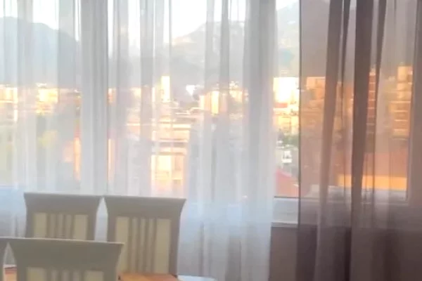 Shtepi me qera Apartament ne Tirane, 2+1, Mobilimi E mobiluar, Pagesa 60,000  Leke.