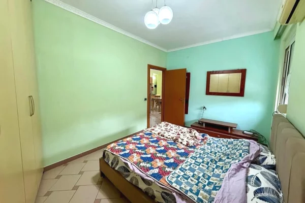 Shtepi me qera Apartament ne Tirane, 1+1, Mobilimi E mobiluar, Pagesa 60,000  Leke.