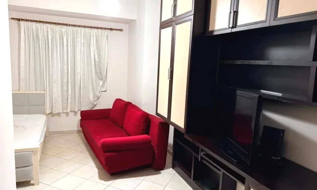 Shtepi me qera Apartament ne Tirane, 2+1, Mobilimi E mobiluar, Pagesa 50,000  Leke.