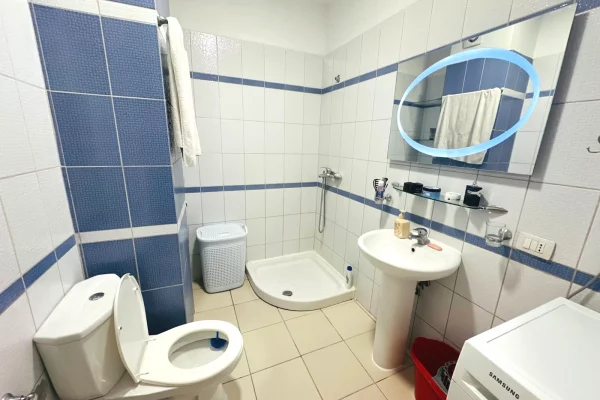 Shtepi ne shitje Apartament ne Tirane, 2+1, Mobilimi E mobiluar, Pagesa 15,100,000  Leke.