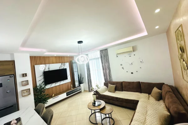 Shtepi ne shitje Apartament ne Tirane, 2+1, Mobilimi E mobiluar, Pagesa 15,100,000  Leke.