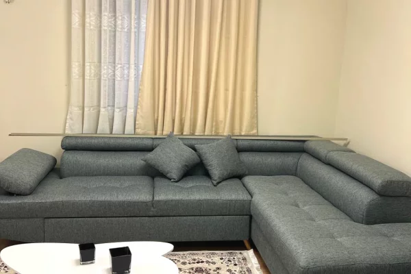 Shtepi me qera Apartament ne Tirane, 1+1, Mobilimi E mobiluar, Pagesa 55,000  Leke.