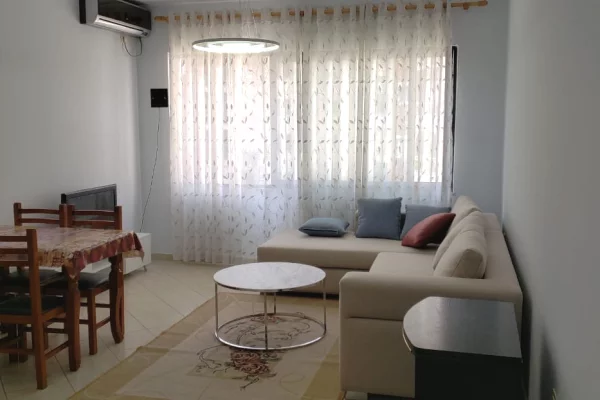 Shtepi me qera 1+1 ne Tirane - 45,000 Leke