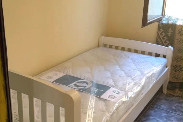 Shtepi me qera Apartament ne Tirane, 2+1, Mobilimi Pjeserisht e mobiluar, Pagesa 60,000  Leke.