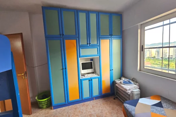 Shtepi me qera Apartament ne Tirane, 2+1, Mobilimi E mobiluar, Pagesa 55,000  Leke.
