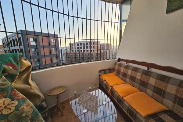 Shtepi me qera Apartament ne Tirane, 2+1, Mobilimi E mobiluar, Pagesa 55,000  Leke.