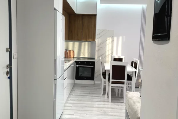 Shtepi me qera Apartament ne Tirane, 1+1, Mobilimi E mobiluar, Pagesa 70,000  Leke.