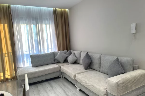 Jepet Me Qera Apartament 1+1+1 Ballkon+ 1 Post Parkimi, Stacioni I Trenit