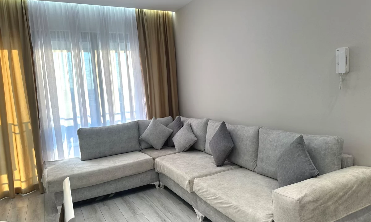 Shtepi me qera Apartament ne Tirane, 1+1, Mobilimi E mobiluar, Pagesa 70,000  Leke.