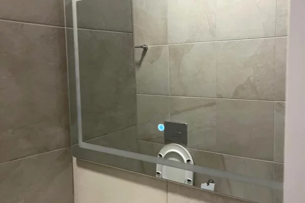 Shtepi me qera Apartament ne Tirane, 1+1, Mobilimi E mobiluar, Pagesa 60,000  Leke.