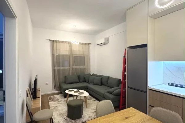 Jepet Me Qera Apartament 1+1+1 Ballkon, Rezudenca Kadiu