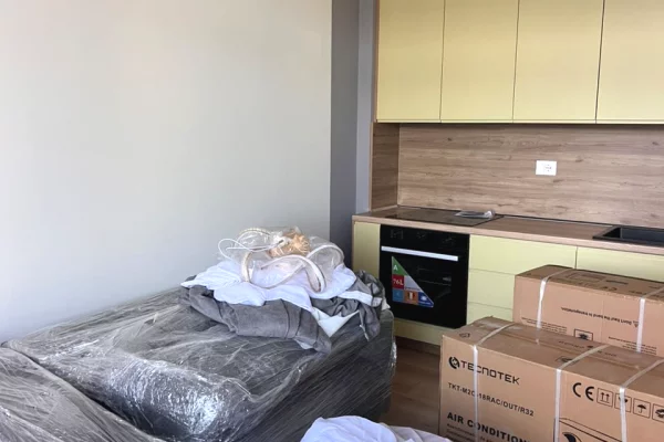 Jepet Me Qera Apartament 1+1+1 Ballkon, Stacioni I Trenit