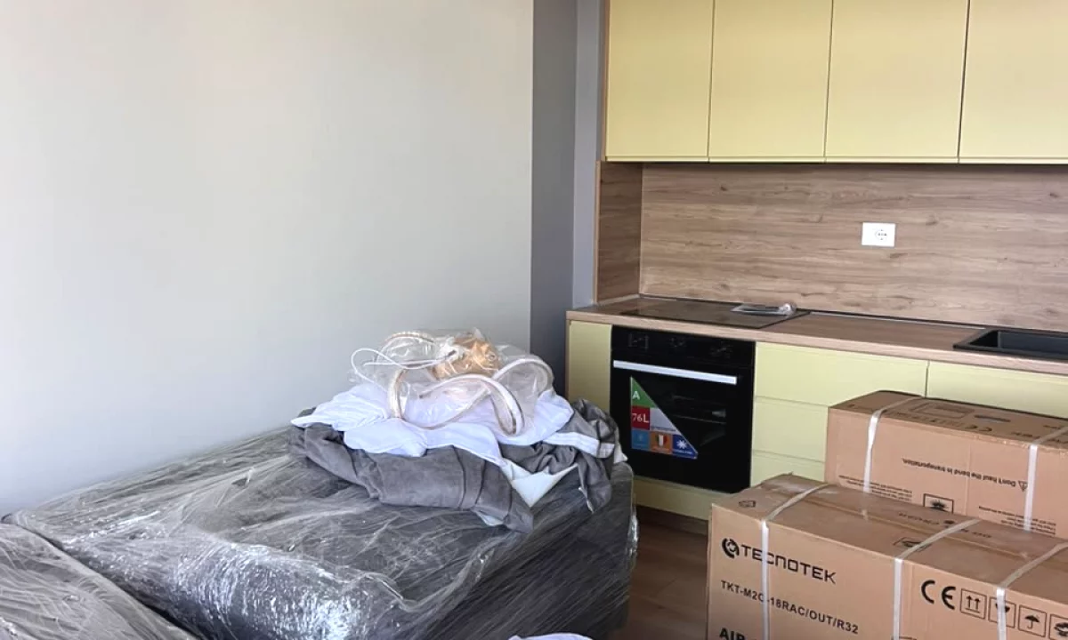 Shtepi me qera Apartament ne Tirane, 1+1, Mobilimi E mobiluar, Pagesa 60,000  Leke.