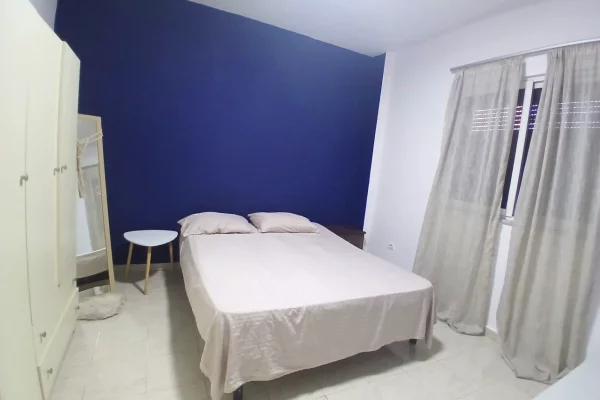 Shtepi me qera Apartament ne Tirane, 2+1, Mobilimi E mobiluar, Pagesa 52,000  Leke.