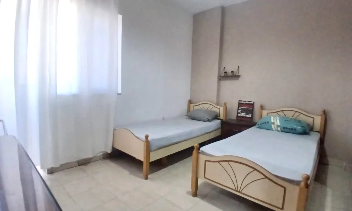 Shtepi me qera Apartament ne Tirane, 2+1, Mobilimi E mobiluar, Pagesa 52,000  Leke.