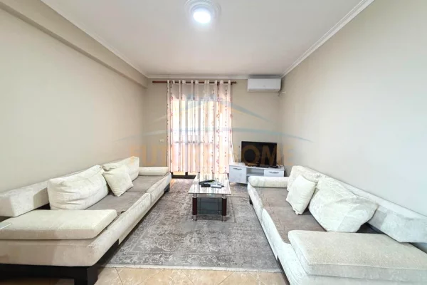 Shtepi me qera Apartament ne Tirane, 1+1, Mobilimi E mobiluar, Pagesa 50,000  Leke.