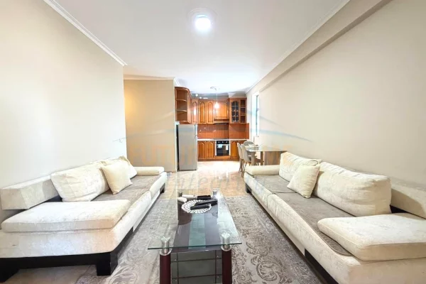 Jepet Me Qera Apartament 1+1+1 Ballkon, Prane Pediatrise